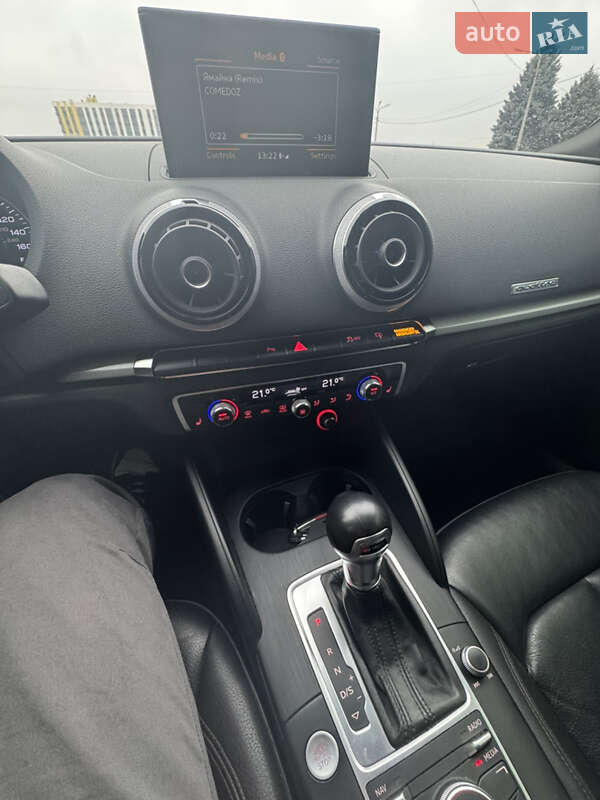 Седан Audi A3 2015 в Днепре