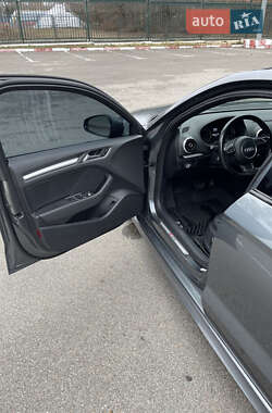 Седан Audi A3 2016 в 