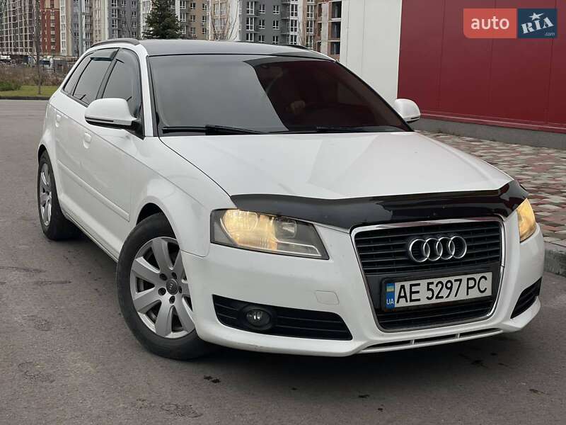 Хетчбек Audi A3 2009 в Дніпрі