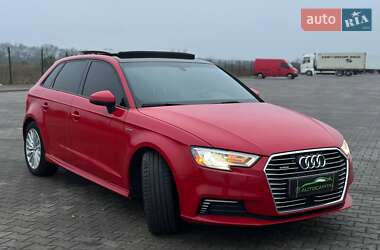 Хетчбек Audi A3 2016 в Києві