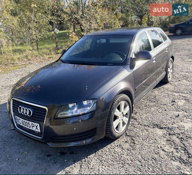 Хэтчбек Audi A3 2008 в 