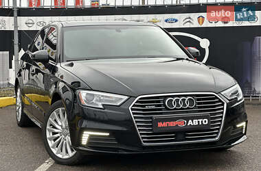 Хэтчбек Audi A3 2018 в 