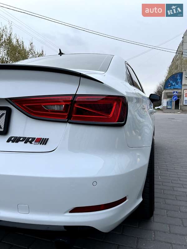 Седан Audi A3 2015 в Білій Церкві