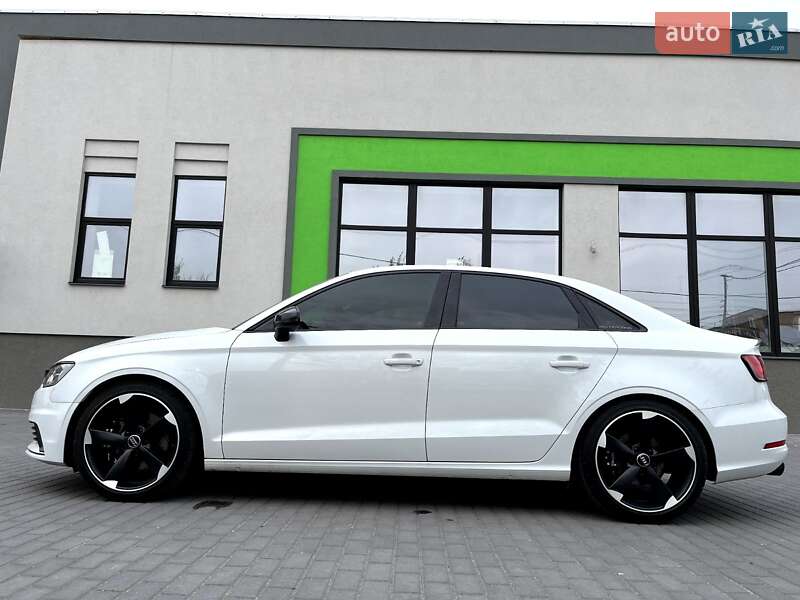 Седан Audi A3 2015 в Білій Церкві