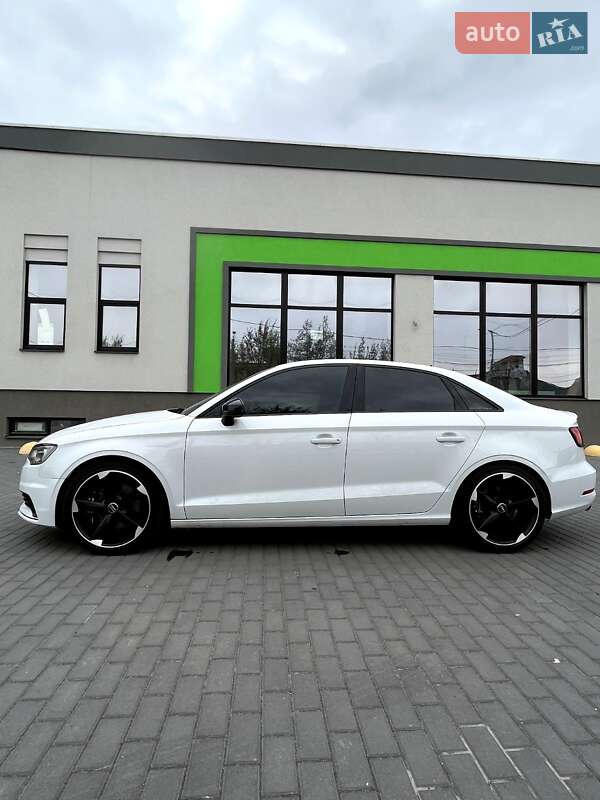 Седан Audi A3 2015 в Білій Церкві