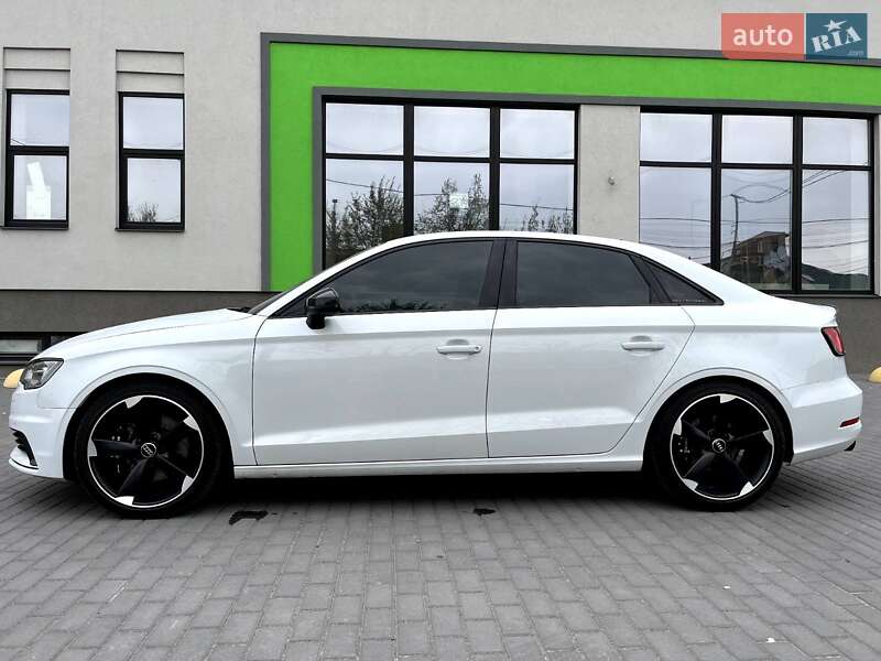 Седан Audi A3 2015 в Білій Церкві