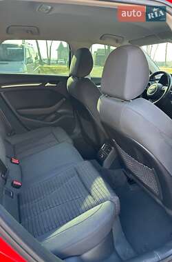 Хэтчбек Audi A3 2015 в 