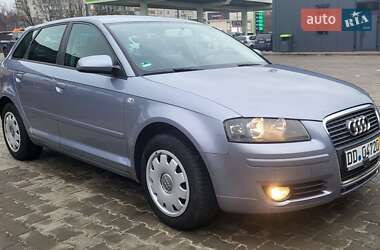 Хэтчбек Audi A3 2006 в 