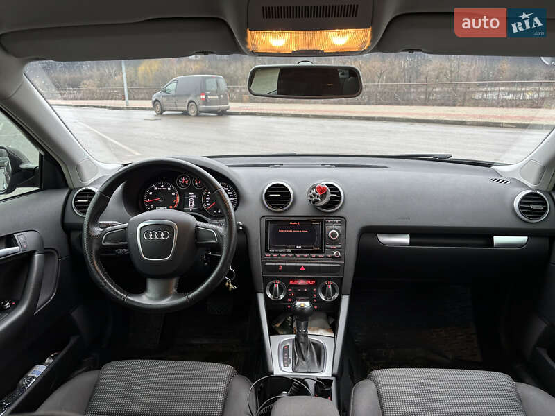 Хэтчбек Audi A3 2010 в Сумах