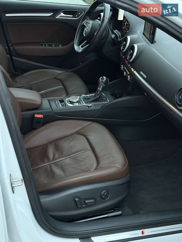 Седан Audi A3 2016 в Києві
