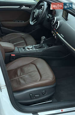 Седан Audi A3 2016 в 