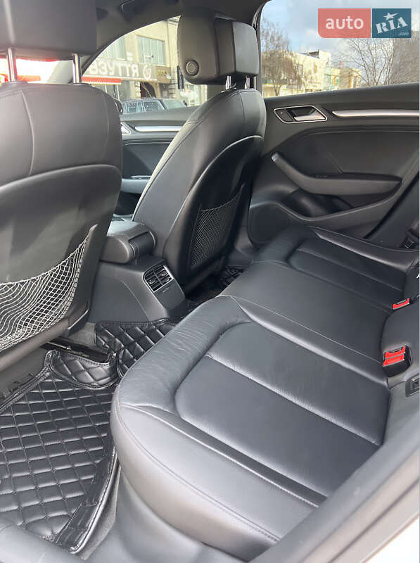 Седан Audi A3 2015 в Днепре