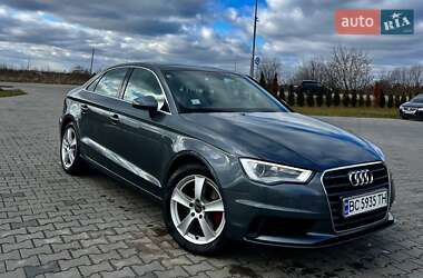 Седан Audi A3 2014 в Яворове