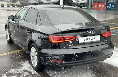 Седан Audi A3 2016 в Полтаві