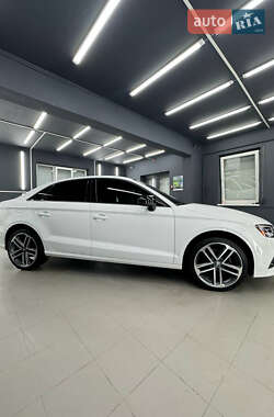 Седан Audi A3 2017 в 