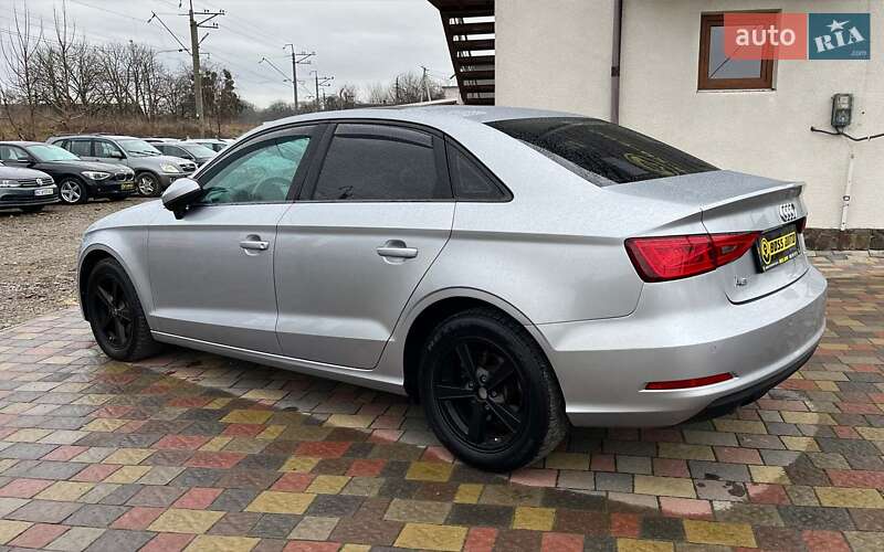 Седан Audi A3 2015 в Стрые