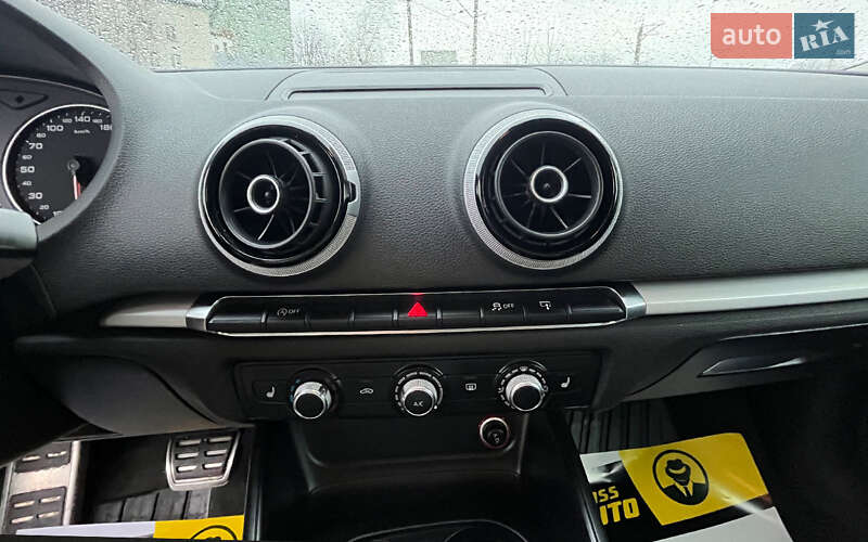 Седан Audi A3 2015 в Стрые