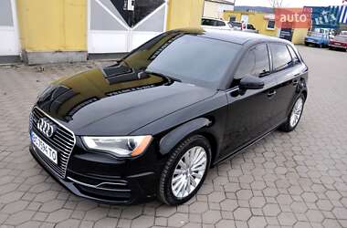 Хэтчбек Audi A3 2016 в 
