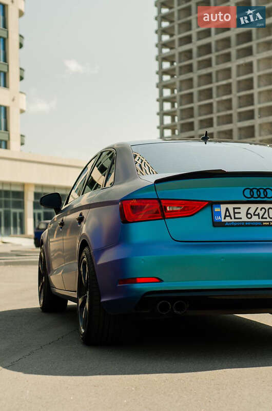 Седан Audi A3 2013 в Днепре