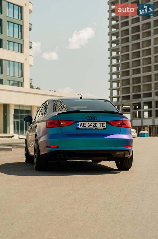 Седан Audi A3 2013 в Днепре