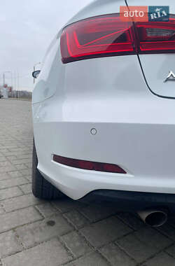 Седан Audi A3 2015 в 