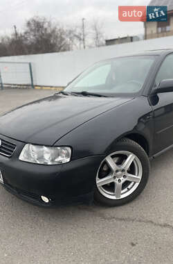 Хэтчбек Audi A3 2002 в Ужгороде