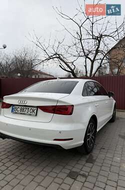Седан Audi A3 2015 в Львове