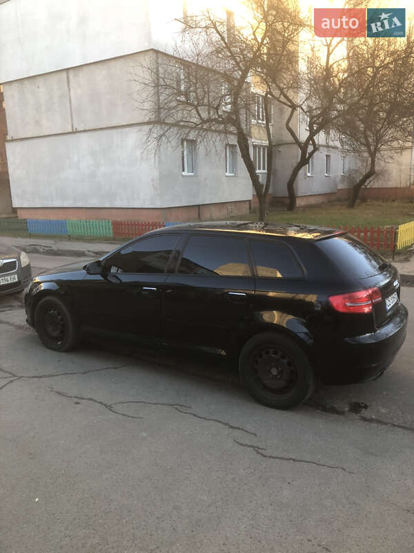 Хэтчбек Audi A3 2012 в Чернигове