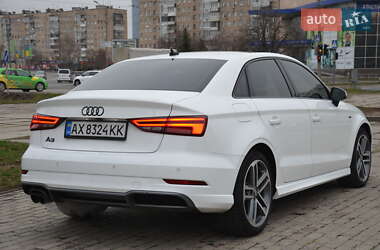 Седан Audi A3 2018 в Харькове