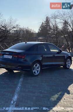Седан Audi A3 2017 в 