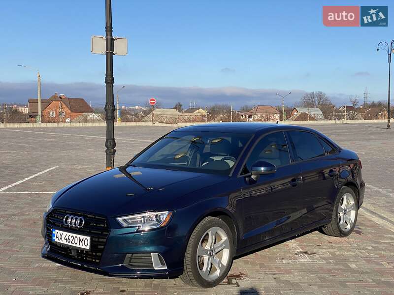 Седан Audi A3 2017 в Харькове