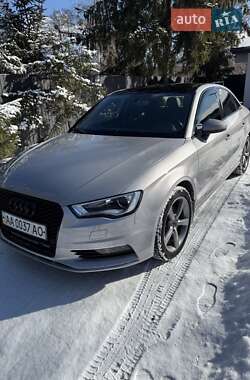 Седан Audi A3 2015 в Киеве