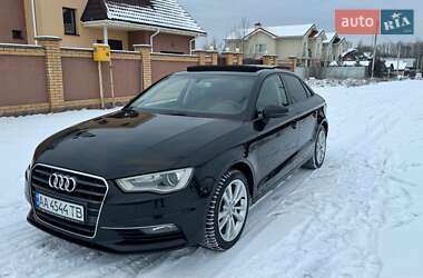 Седан Audi A3 2016 в Киеве