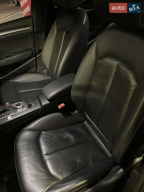 Седан Audi A3 2015 в Киеве