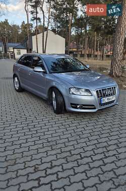 Хэтчбек Audi A3 2011 в 
