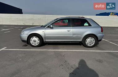 Хэтчбек Audi A3 1998 в 