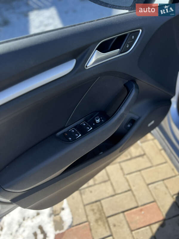 Хэтчбек Audi A3 2015 в Кривом Роге