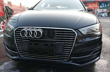 Хэтчбек Audi A3 2016 в 