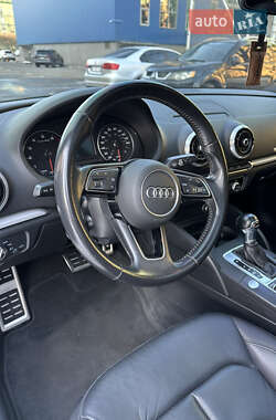 Седан Audi A3 2016 в 