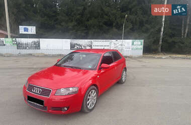 Хэтчбек Audi A3 2004 в 