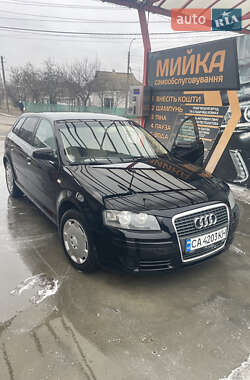 Хетчбек Audi A3 2005 в 