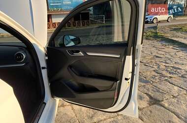 Седан Audi A3 2016 в 