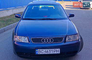 Хэтчбек Audi A3 1997 в 