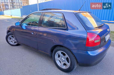 Хэтчбек Audi A3 1997 в 