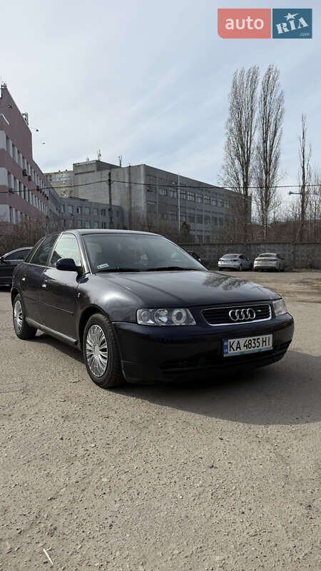Хэтчбек Audi A3 1999 в Киеве