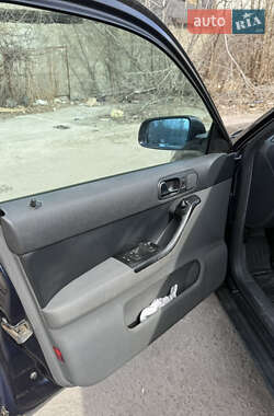 Хэтчбек Audi A3 1999 в 