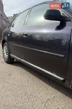 Хэтчбек Audi A3 1999 в 