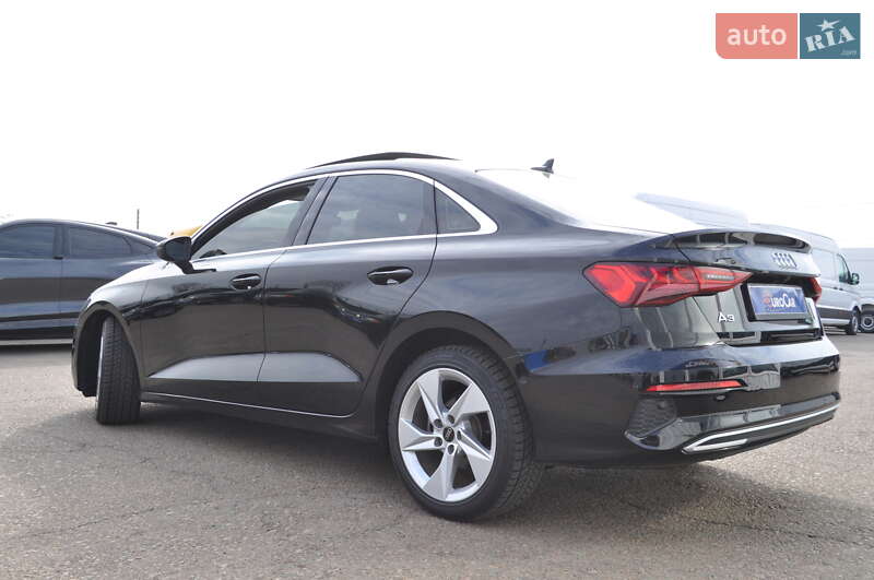 Седан Audi A3 2023 в Киеве