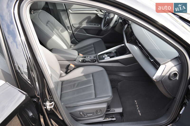 Седан Audi A3 2023 в Киеве