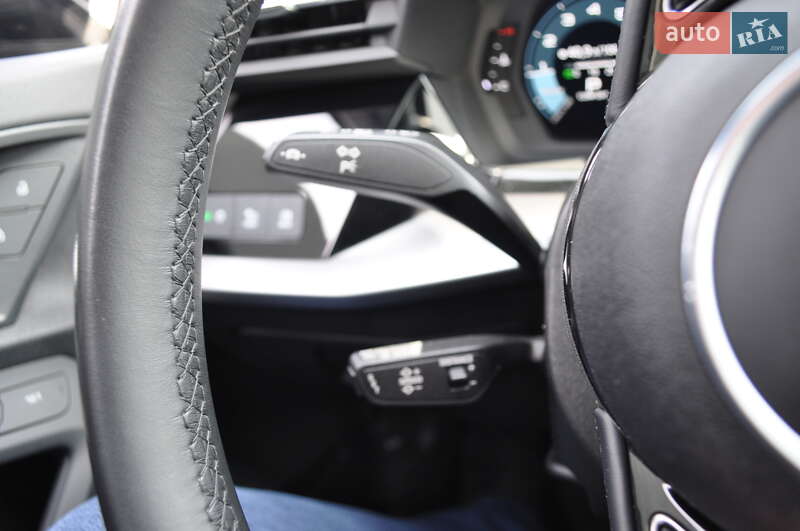 Седан Audi A3 2023 в Киеве